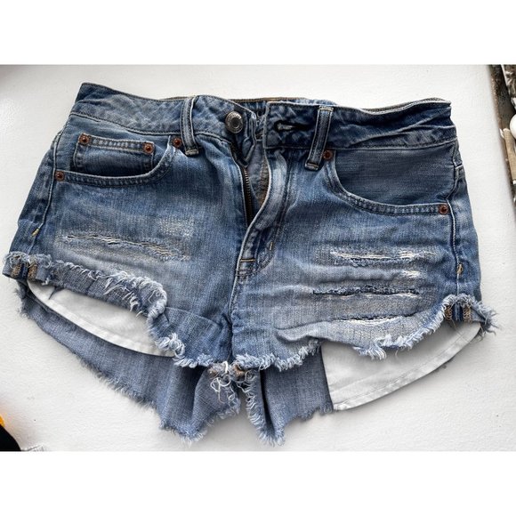 American Eagle cut off denim distressed short shorts sz 4 - Picture 1 of 4